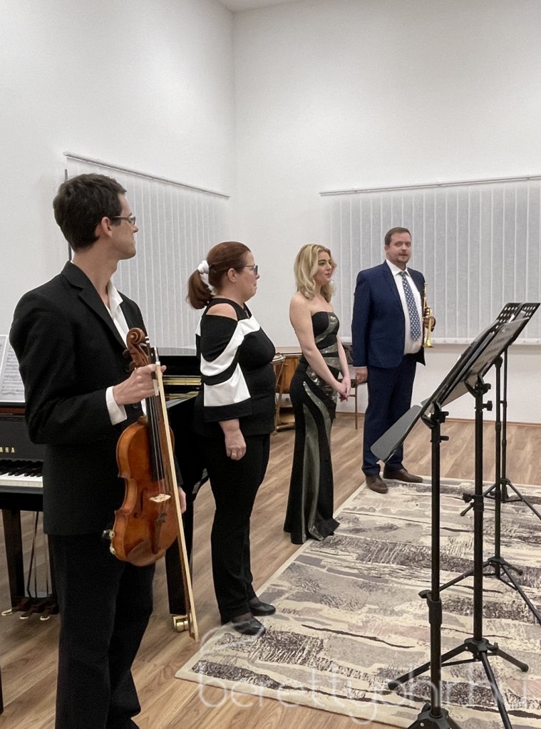 Tanári hangverseny16